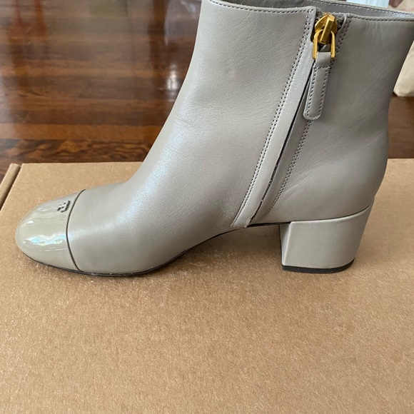 Tory Burch ankle boot - Picture 4 of 5